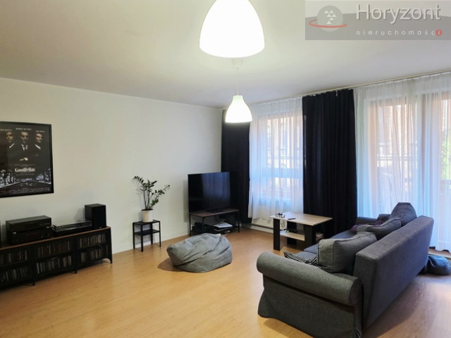 2 pok./balkon/apartamentowiec/ok. Urząd Miasta