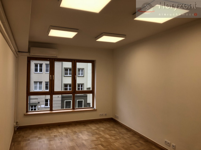 Lokal biurowy 47m2 Stare Miasto, okolice Wyszaka
